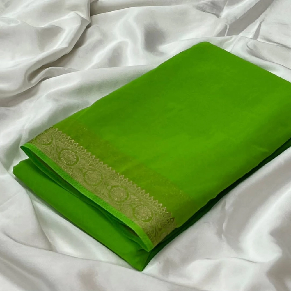 generic women's crepe chit pallu solid saree with unstitched blouse 5.5mtr (parrot green)