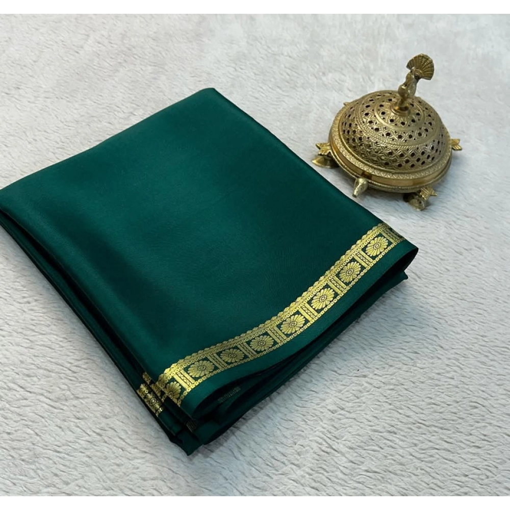 generic women's crepe chit pallu solid saree with unstitched blouse 5.5mtr (green)